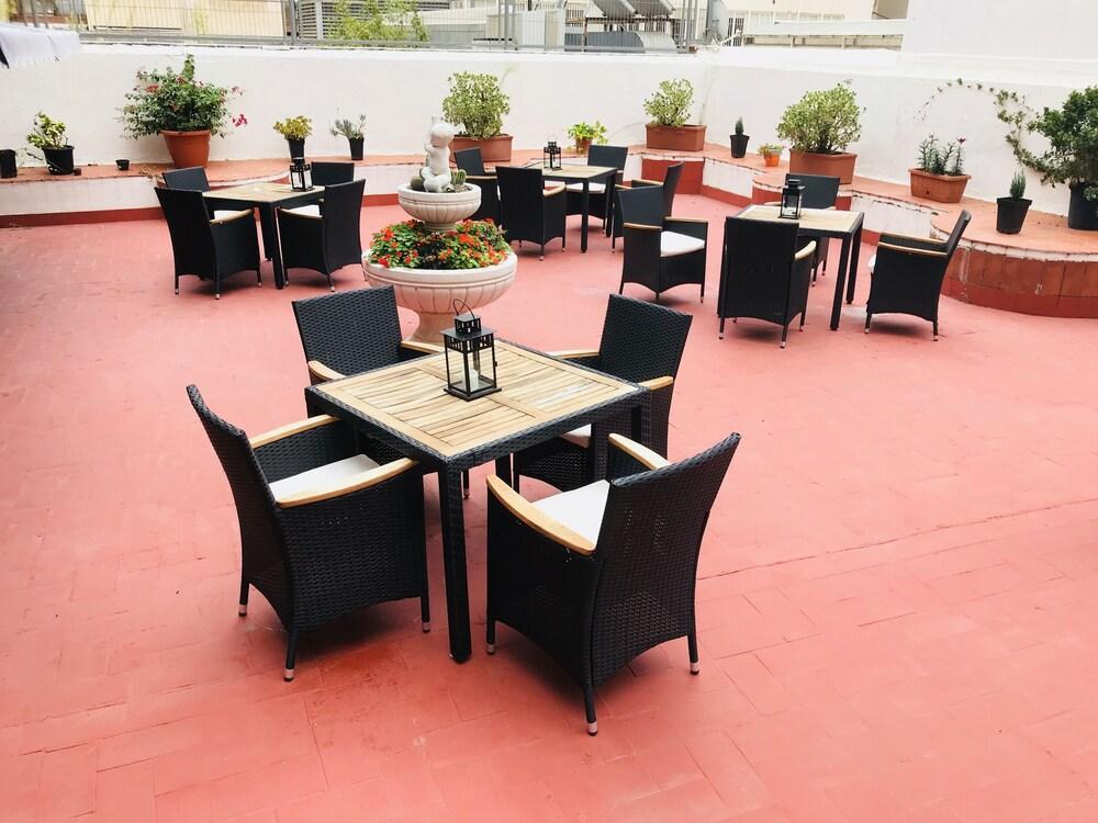 Auberge de jeunesse Olivia *